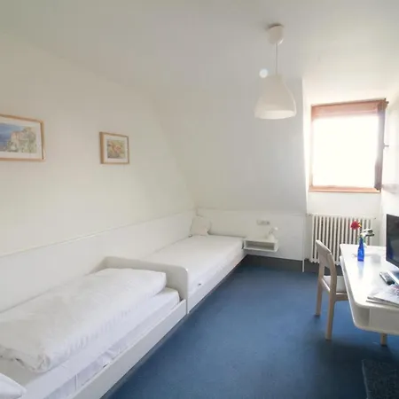 Krone Strassdorf מלון Schwäbisch Gmünd