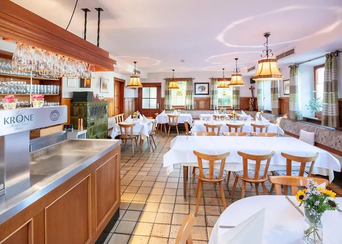 Krone Strassdorf Hotel