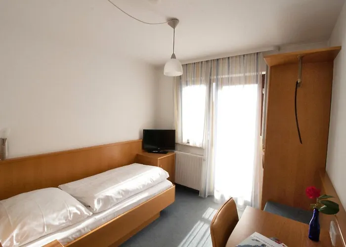 Hotel Krone Strassdorf *